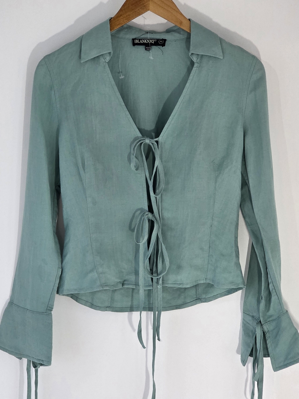 Blank NYC Sage Linen Blend Tie Front Long Sleeve w/Tie Cuffs Womens Size XSmall